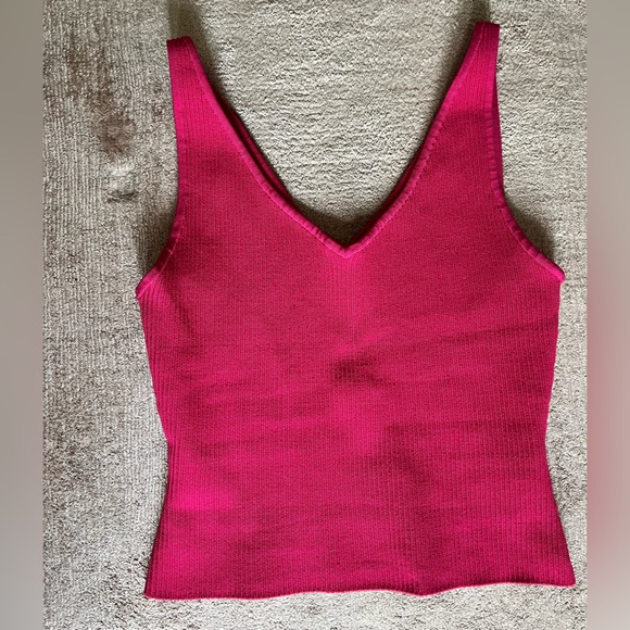 Babaton knit top - size medium - Picture 3 of 3